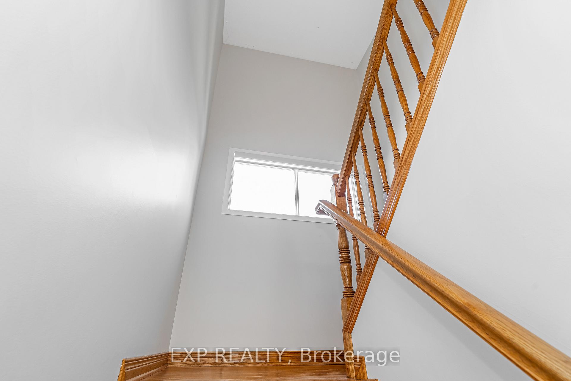 Photo 19 of 6084A Vineyard Drive, Ottawa, Convent Glen — HOMEH