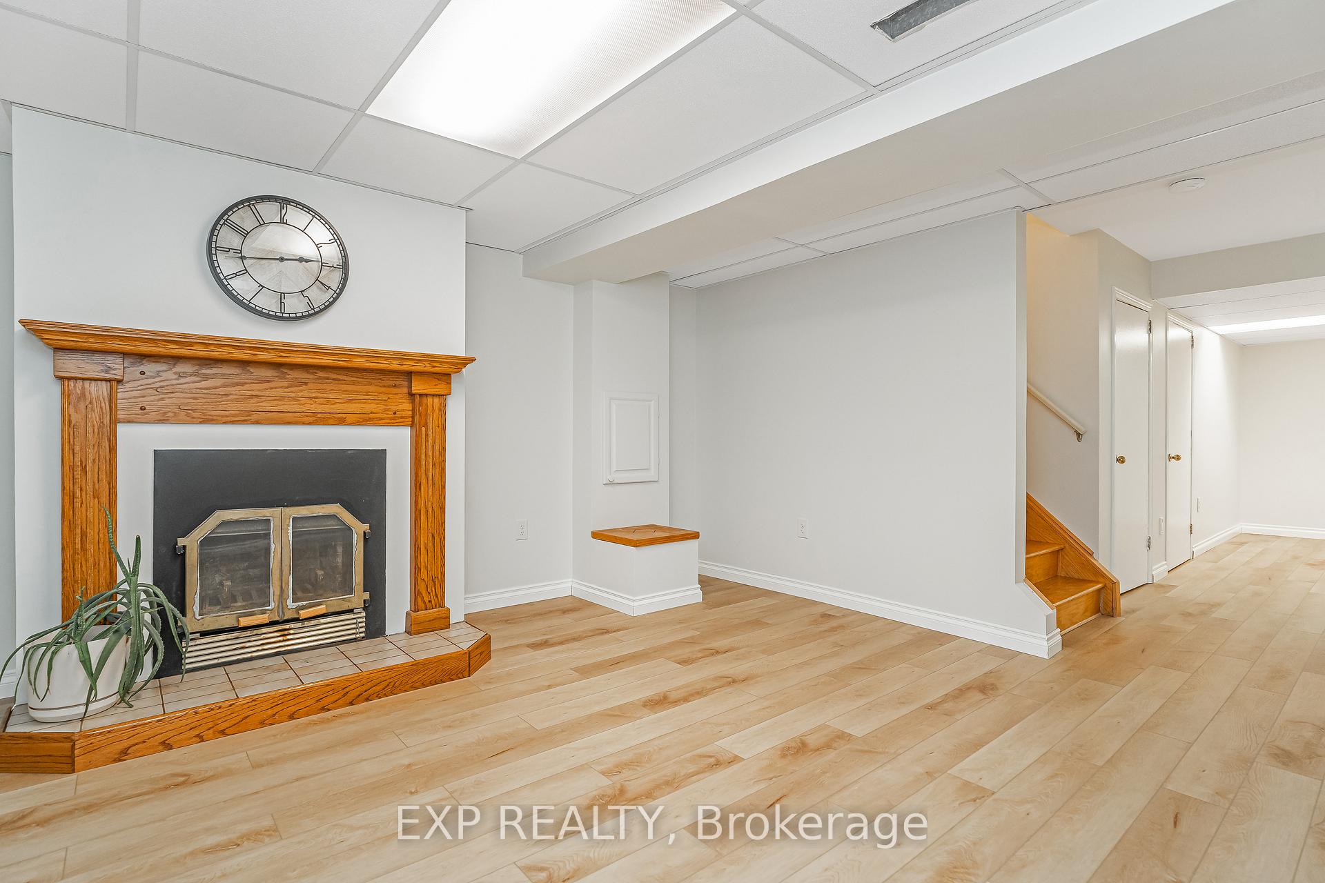 Photo 34 of 6084A Vineyard Drive, Ottawa, Convent Glen — HOMEH