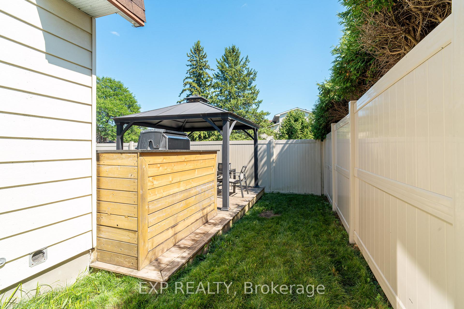 Photo 42 of 6084A Vineyard Drive, Ottawa, Convent Glen — HOMEH