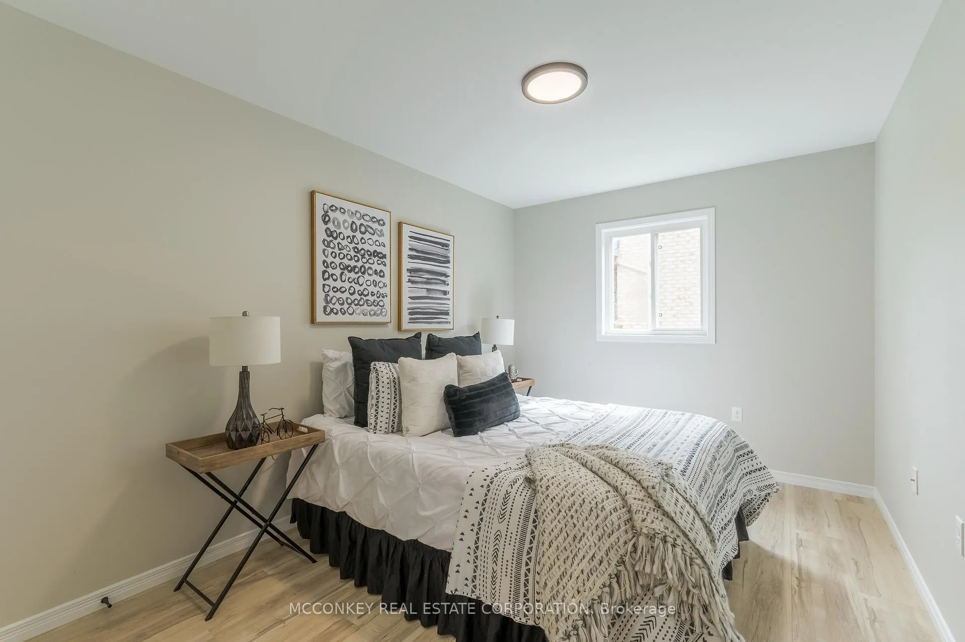 Photo 13 of 1563 Scollard Crescent, Peterborough, Ashburnham Ward 4 — HOMEH