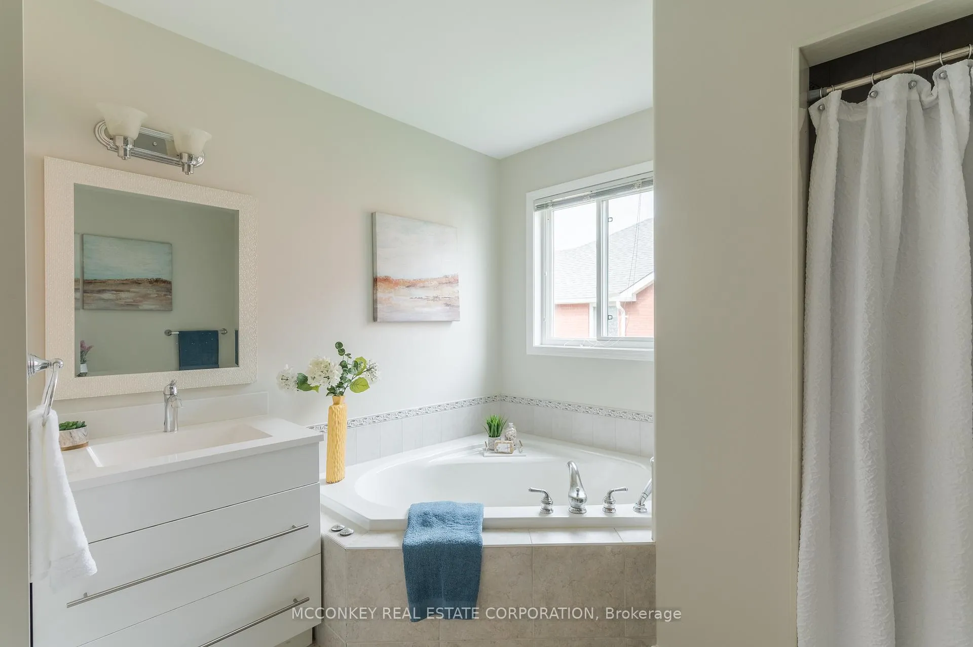 Photo 18 of 1563 Scollard Crescent, Peterborough, Ashburnham Ward 4 — HOMEH