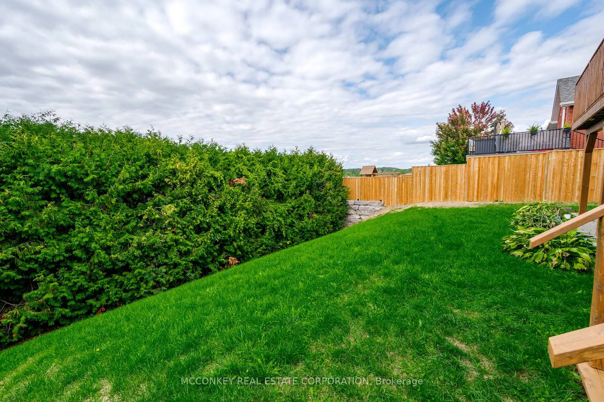 Photo 25 of 1563 Scollard Crescent, Peterborough, Ashburnham Ward 4 — HOMEH
