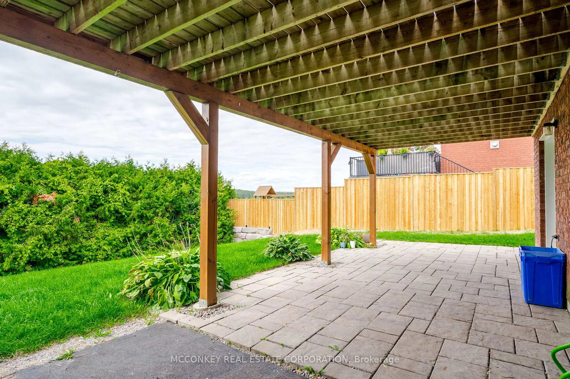 Photo 26 of 1563 Scollard Crescent, Peterborough, Ashburnham Ward 4 — HOMEH