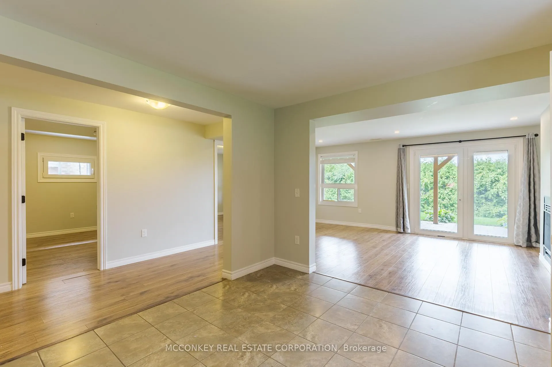 Photo 28 of 1563 Scollard Crescent, Peterborough, Ashburnham Ward 4 — HOMEH