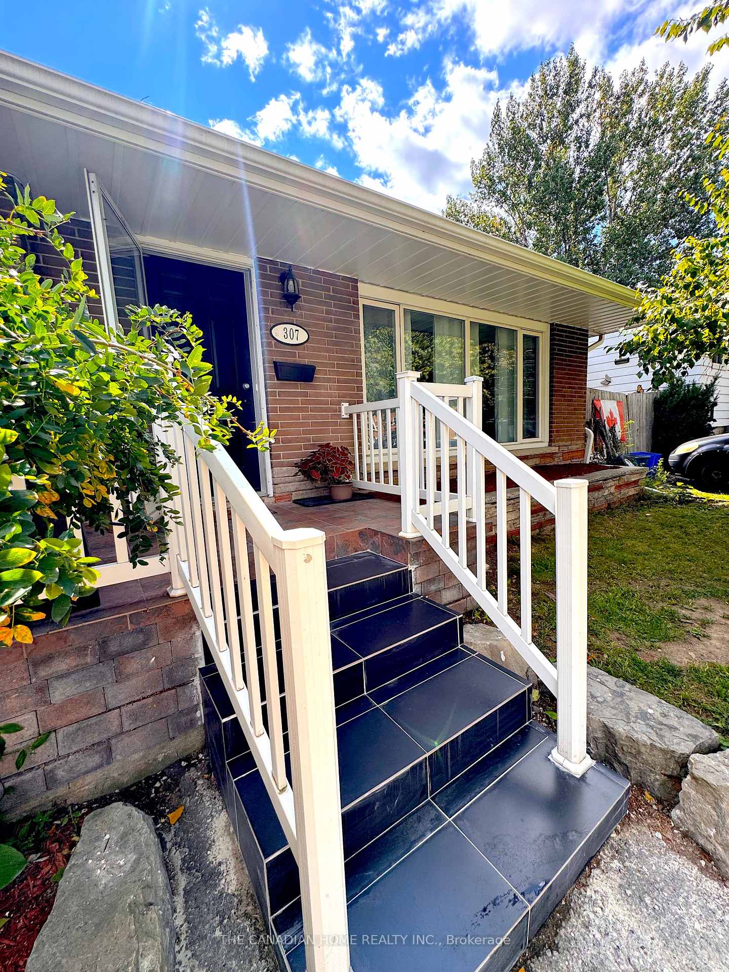 Photo 2 of 307 Malaga Road, Oshawa, Lakeview — HOMEH