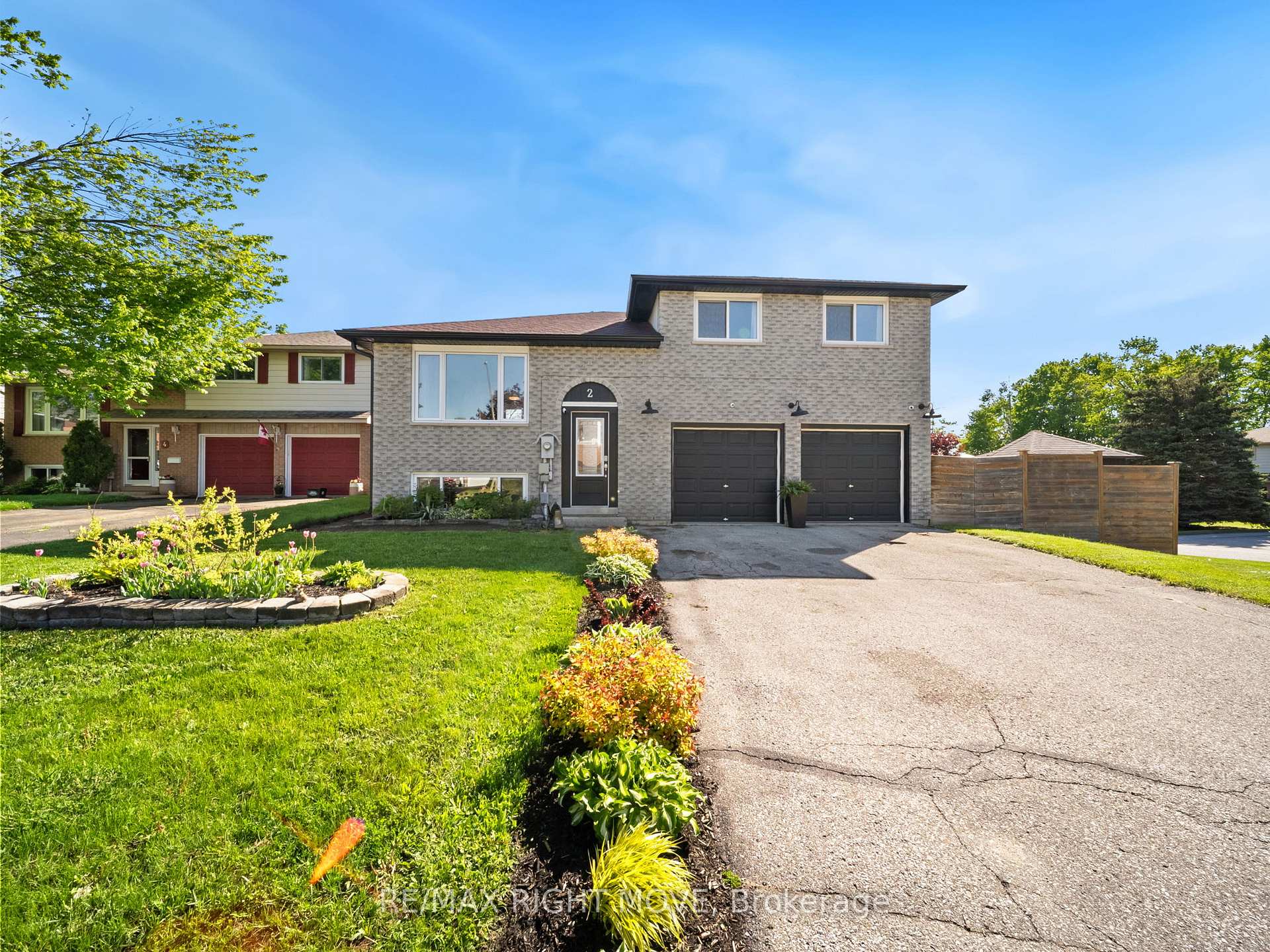 Photo 1 of 2 Chestnut Place, Orillia — HOMEH