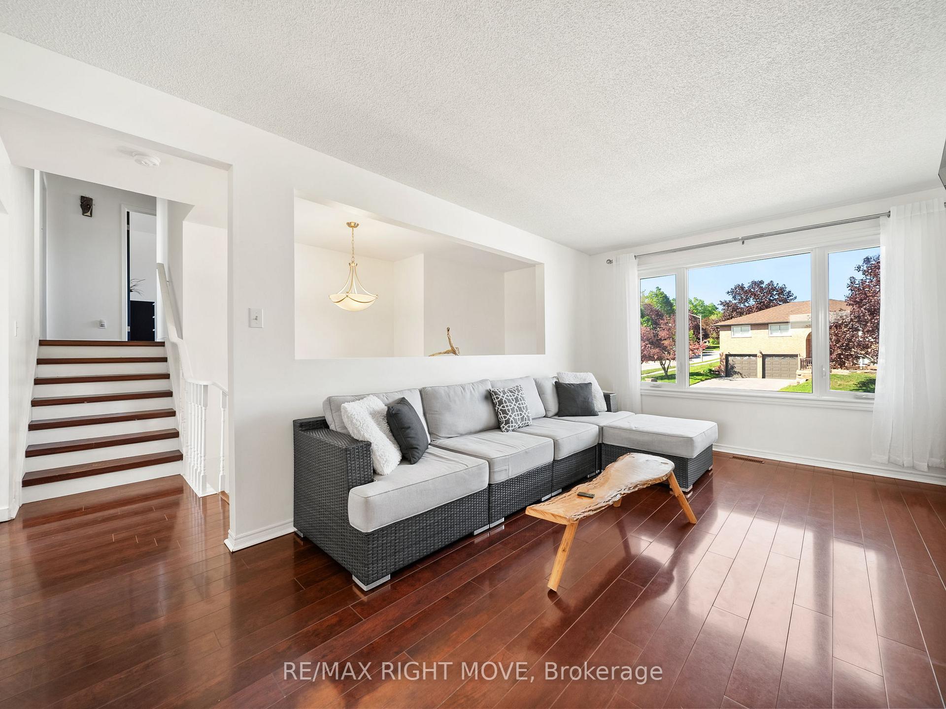 Photo 22 of 2 Chestnut Place, Orillia — HOMEH