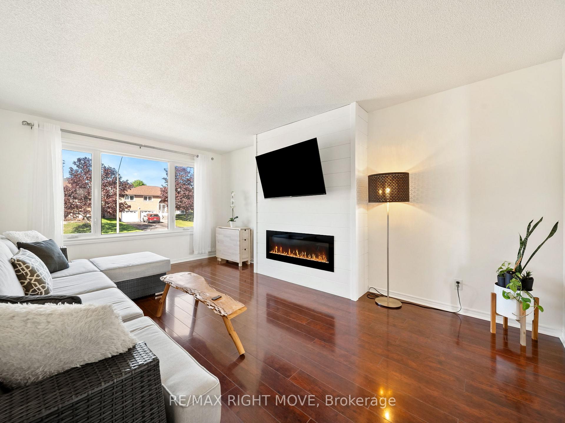 Photo 25 of 2 Chestnut Place, Orillia — HOMEH