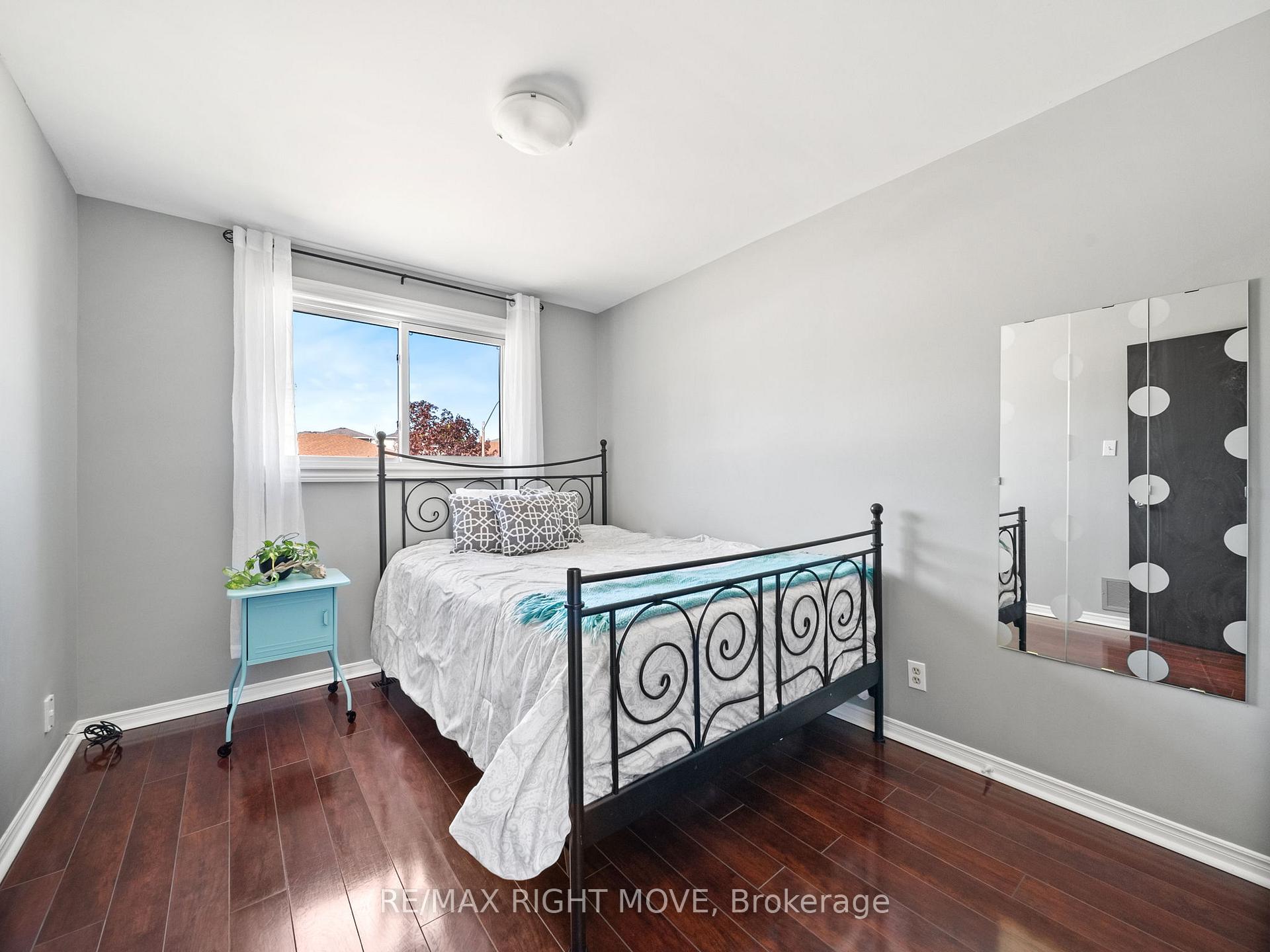 Photo 35 of 2 Chestnut Place, Orillia — HOMEH
