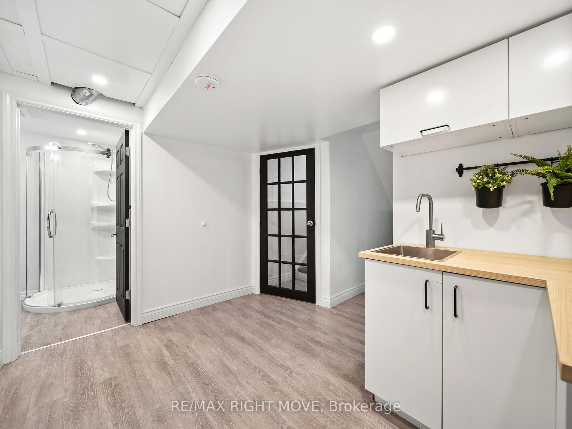 Photo 37 of 2 Chestnut Place, Orillia — HOMEH