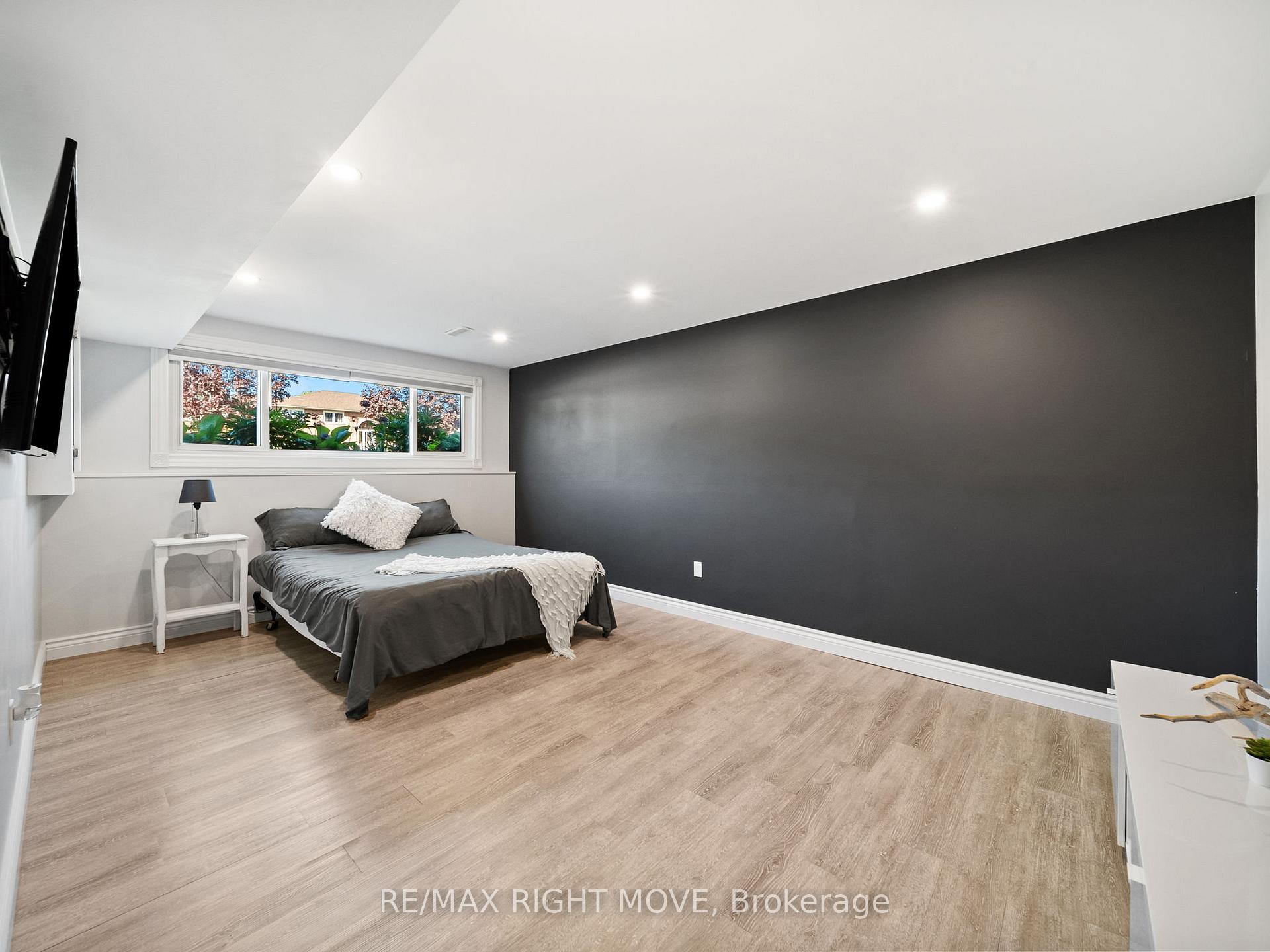 Photo 39 of 2 Chestnut Place, Orillia — HOMEH