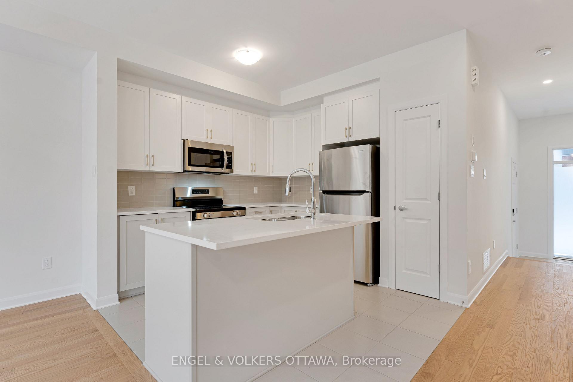 Photo 7 of 311 Establish Avenue, Ottawa, Avalon West — HOMEH
