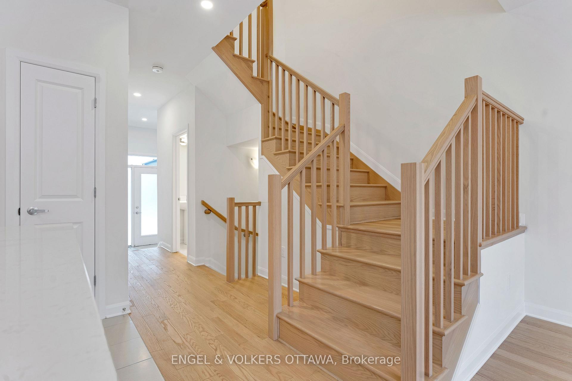 Photo 13 of 311 Establish Avenue, Ottawa, Avalon West — HOMEH