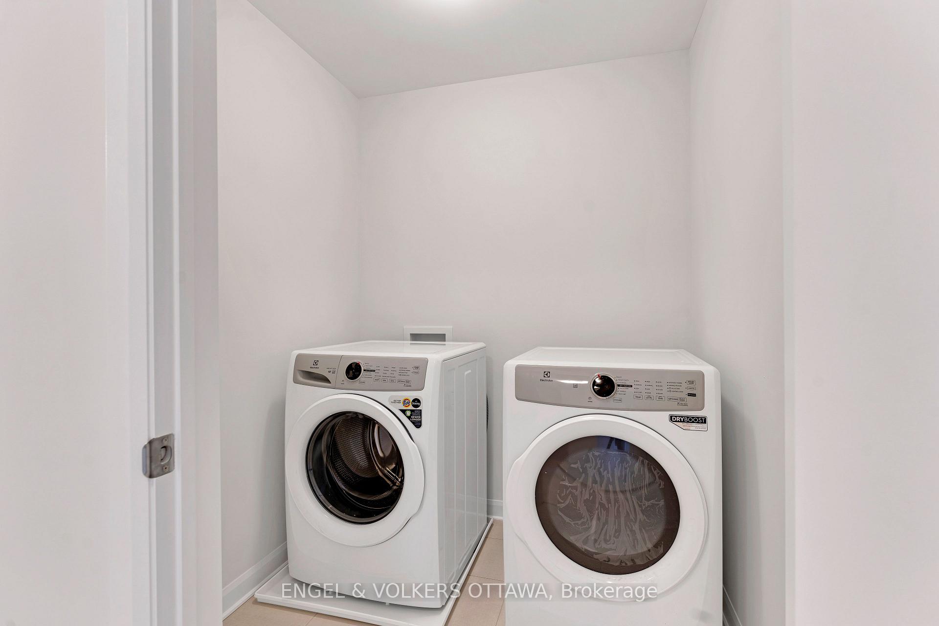 Photo 16 of 311 Establish Avenue, Ottawa, Avalon West — HOMEH