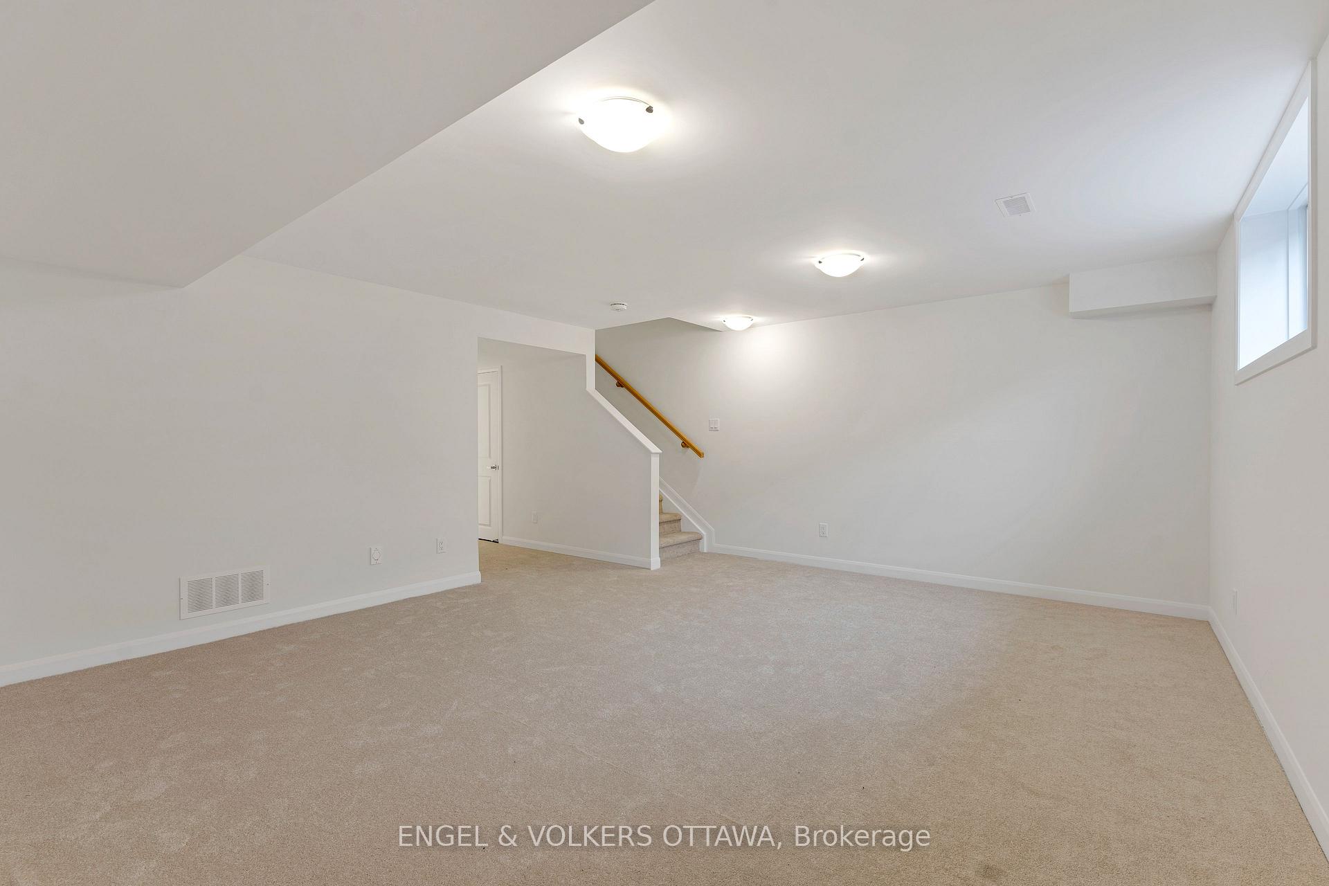 Photo 24 of 311 Establish Avenue, Ottawa, Avalon West — HOMEH