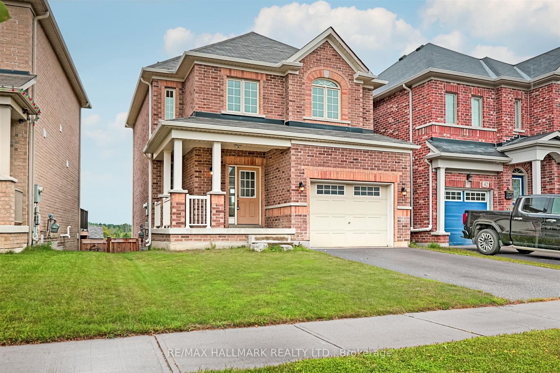 Photo 2 of 44 Strachan Trail, New Tecumseth, Rural New Tecumseth — HOMEH