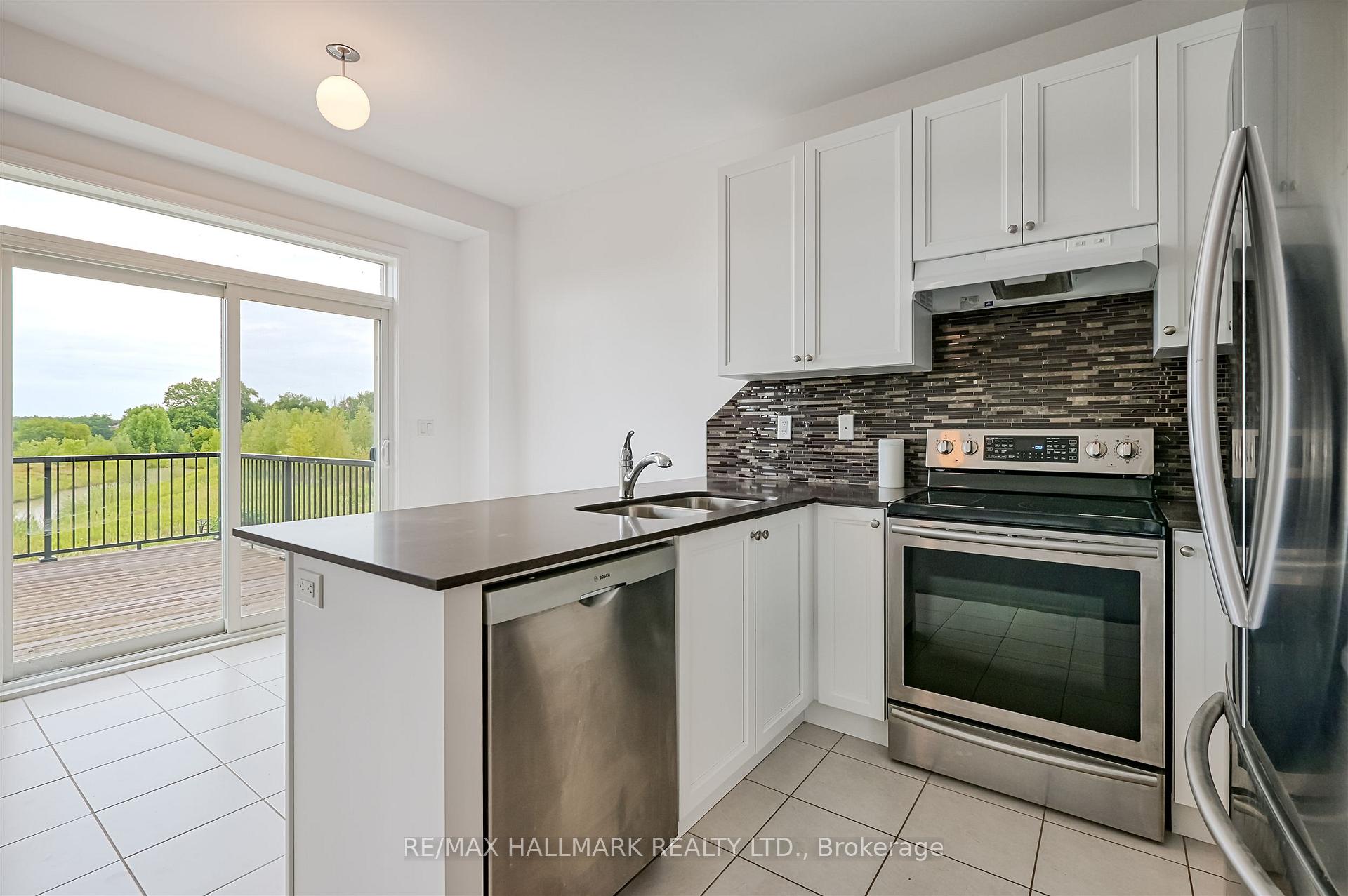 Photo 16 of 44 Strachan Trail, New Tecumseth, Rural New Tecumseth — HOMEH