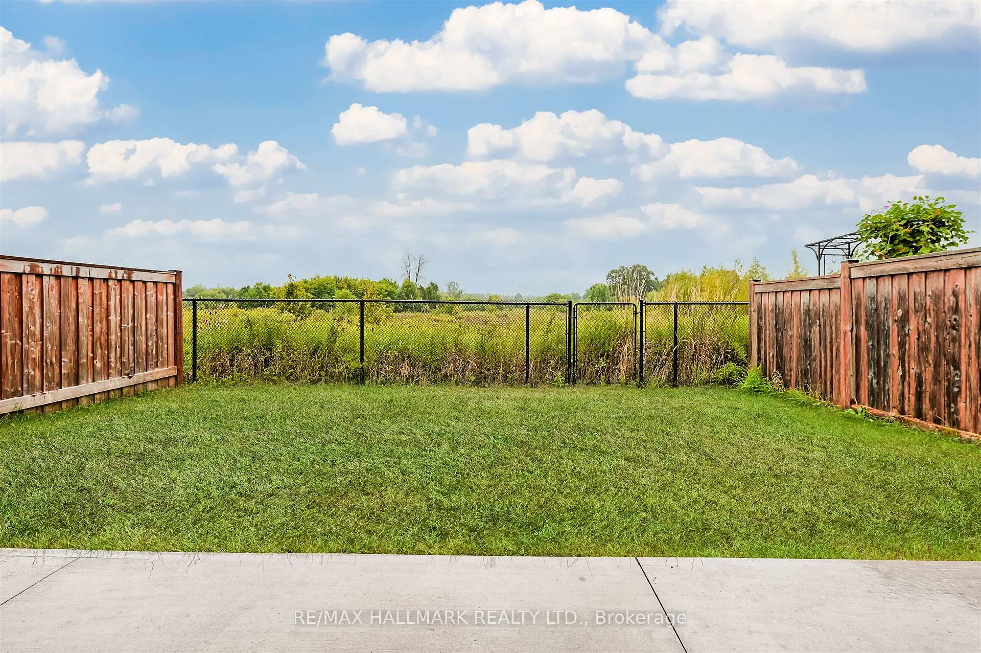 Photo 39 of 44 Strachan Trail, New Tecumseth, Rural New Tecumseth — HOMEH