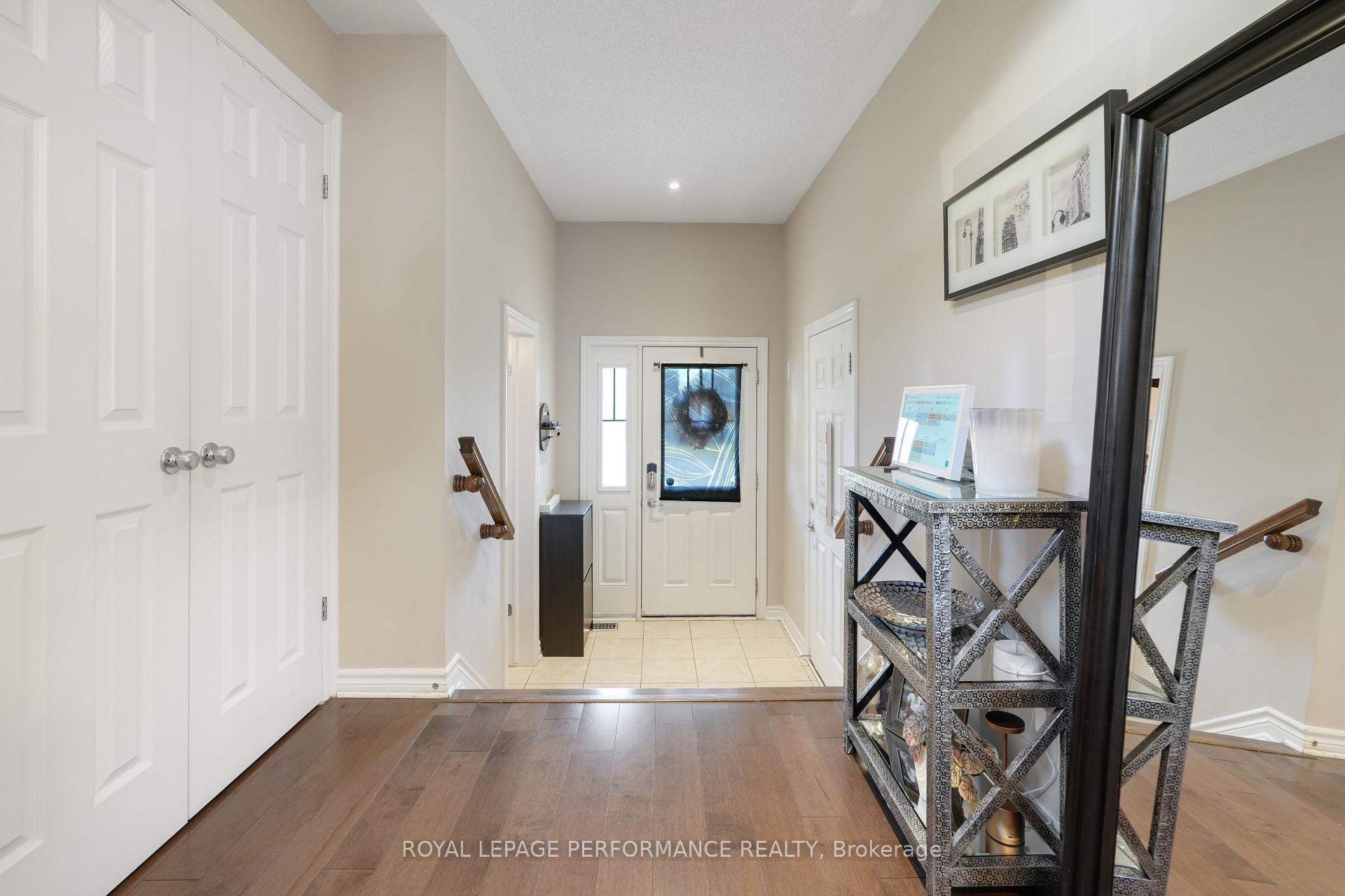 Photo 9 of 243 Silvermoon Crescent, Ottawa, Avalon East — HOMEH