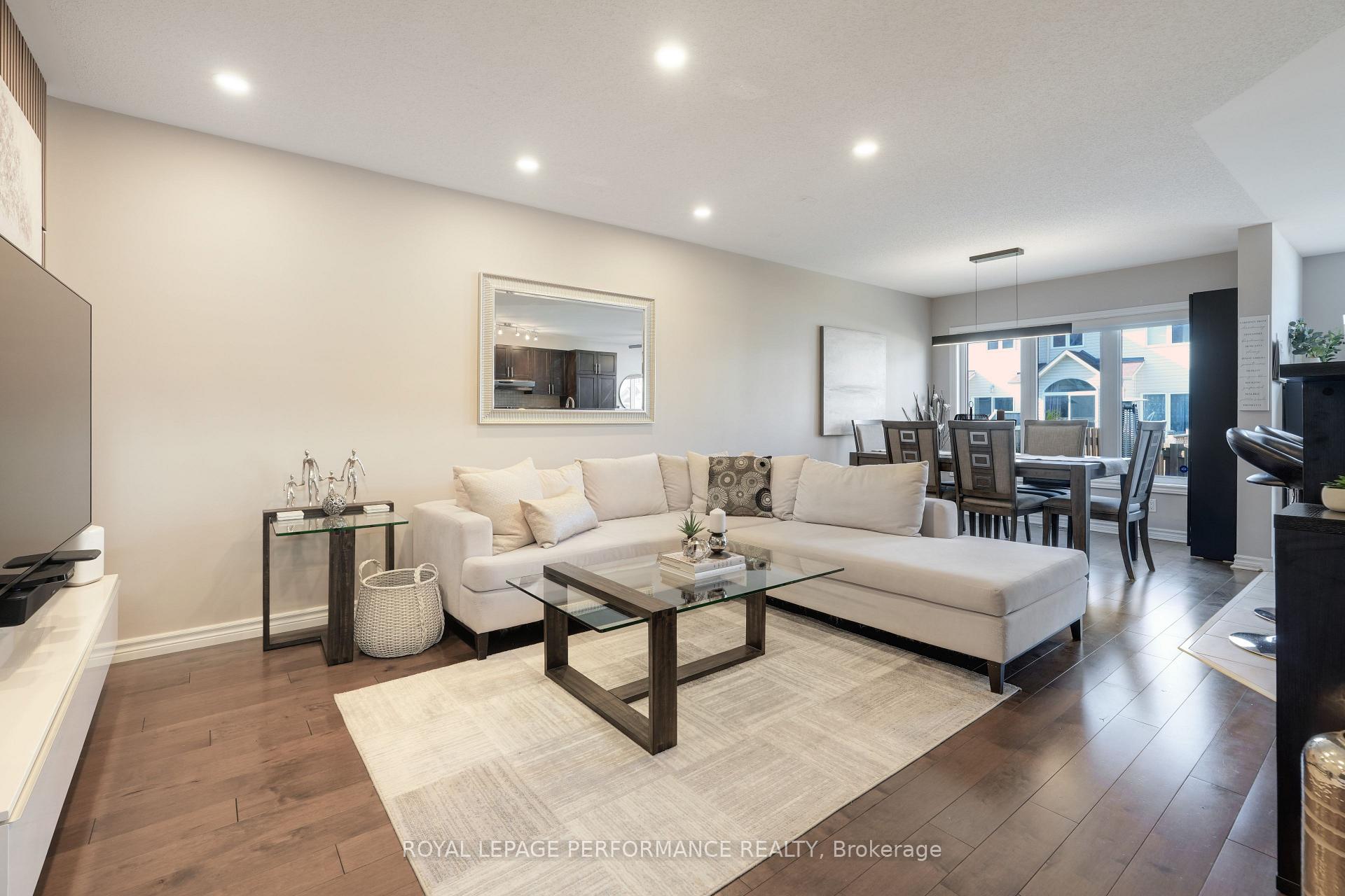 Photo 10 of 243 Silvermoon Crescent, Ottawa, Avalon East — HOMEH