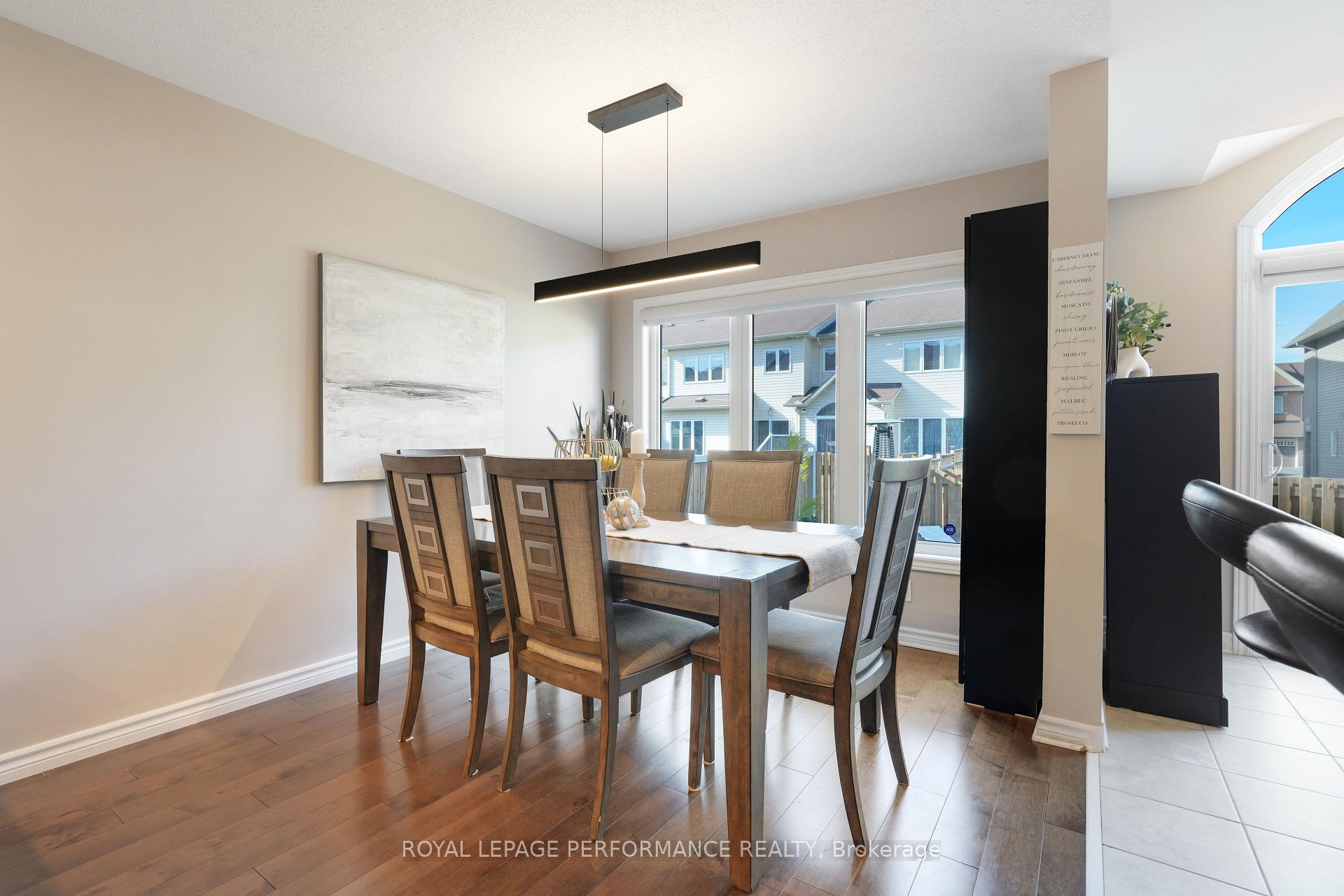 Photo 14 of 243 Silvermoon Crescent, Ottawa, Avalon East — HOMEH