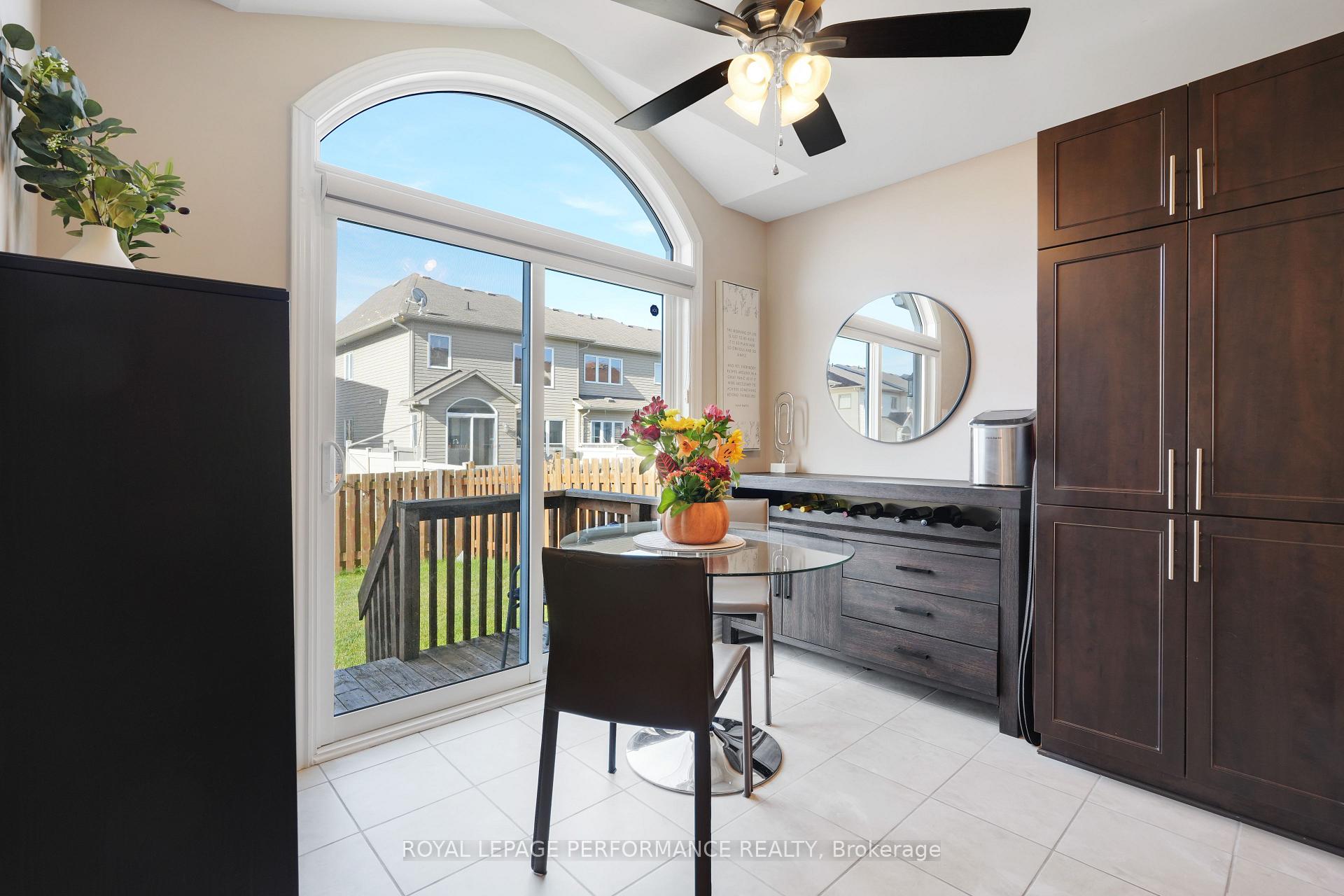 Photo 20 of 243 Silvermoon Crescent, Ottawa, Avalon East — HOMEH
