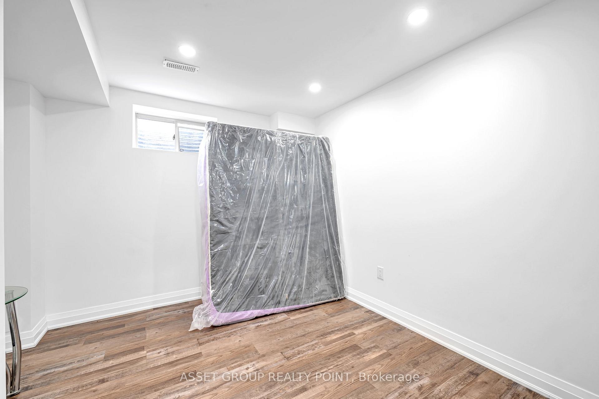 Photo 23 of 58 Clifford Crescent, New Tecumseth, Tottenham — HOMEH