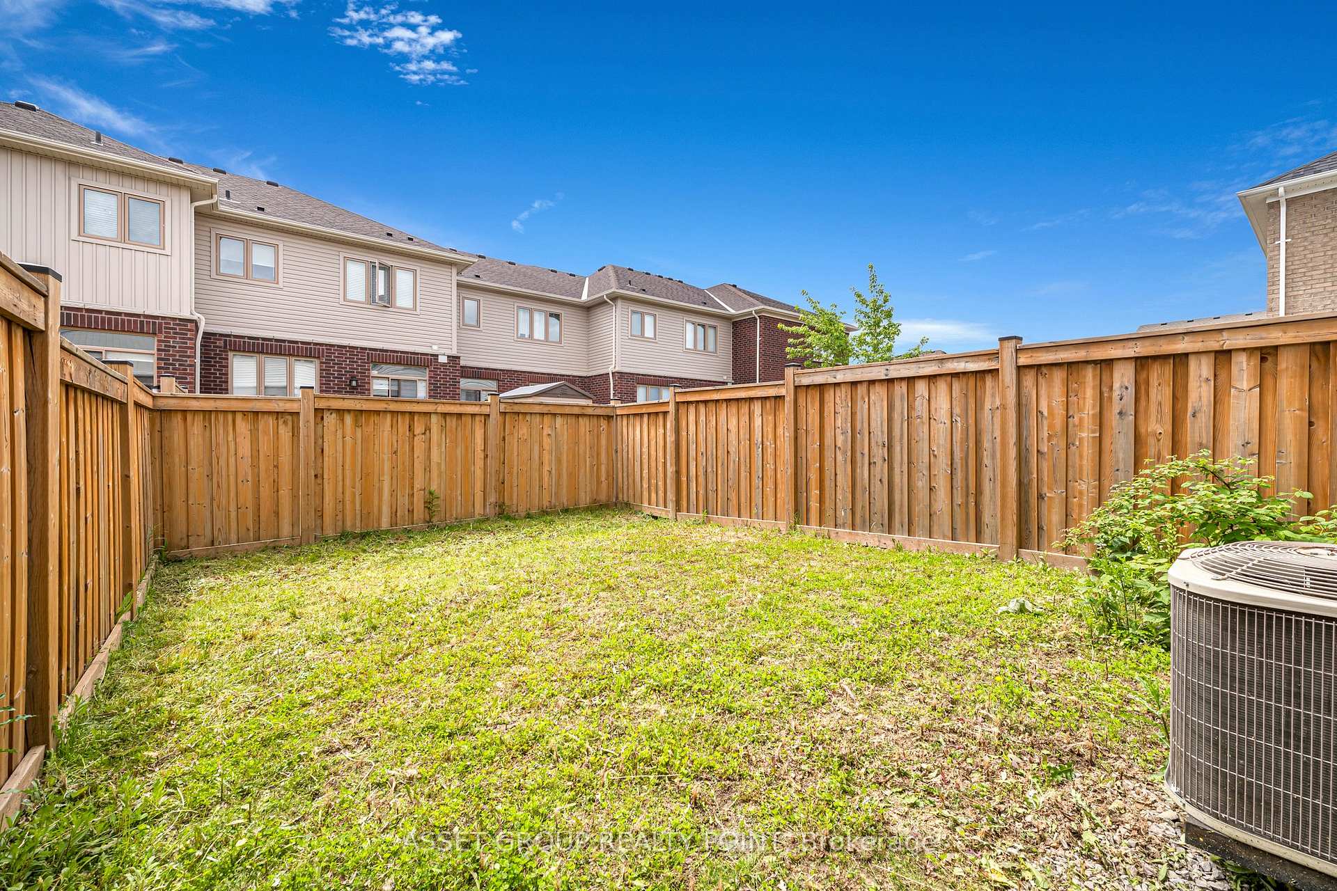 Photo 43 of 58 Clifford Crescent, New Tecumseth, Tottenham — HOMEH