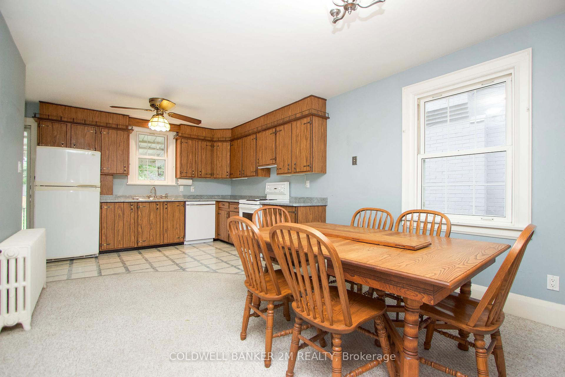 Photo 4 of 114 Lauder Road, Oshawa, O'Neill — HOMEH
