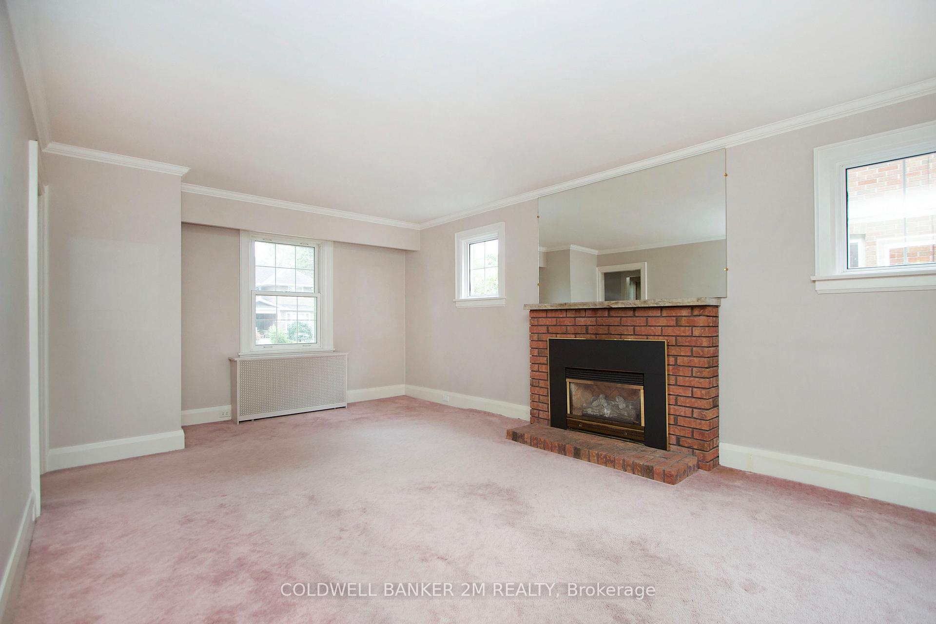 Photo 6 of 114 Lauder Road, Oshawa, O'Neill — HOMEH