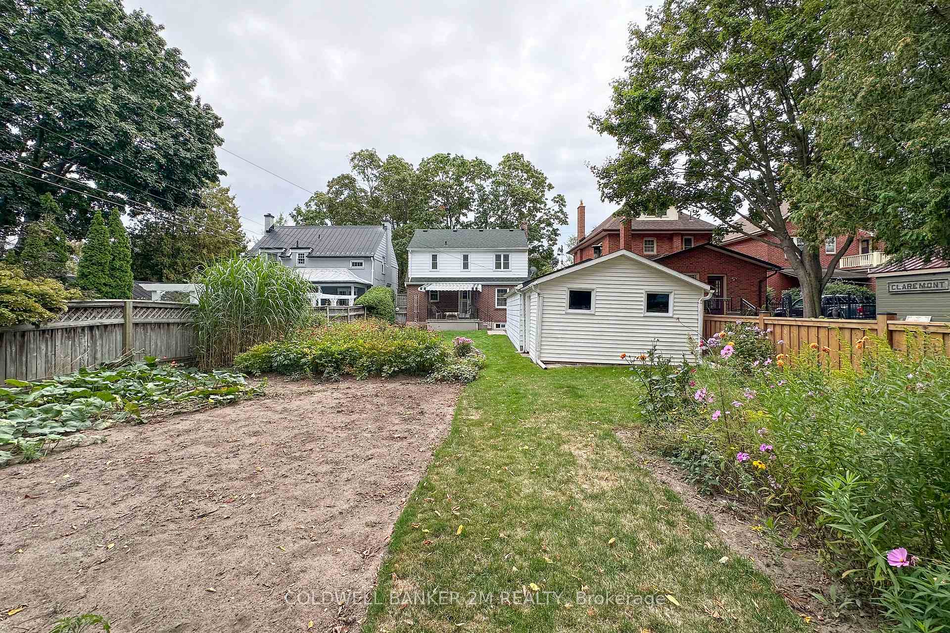 Photo 19 of 114 Lauder Road, Oshawa, O'Neill — HOMEH
