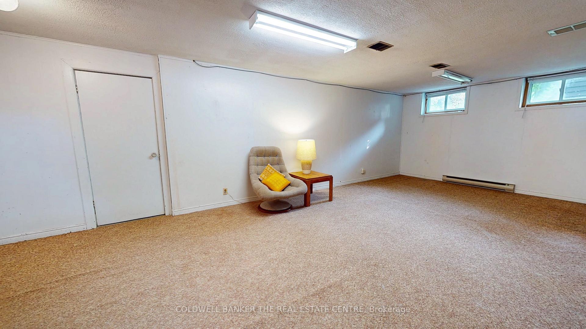 Photo 21 of 14 Francis Road, Orillia — HOMEH