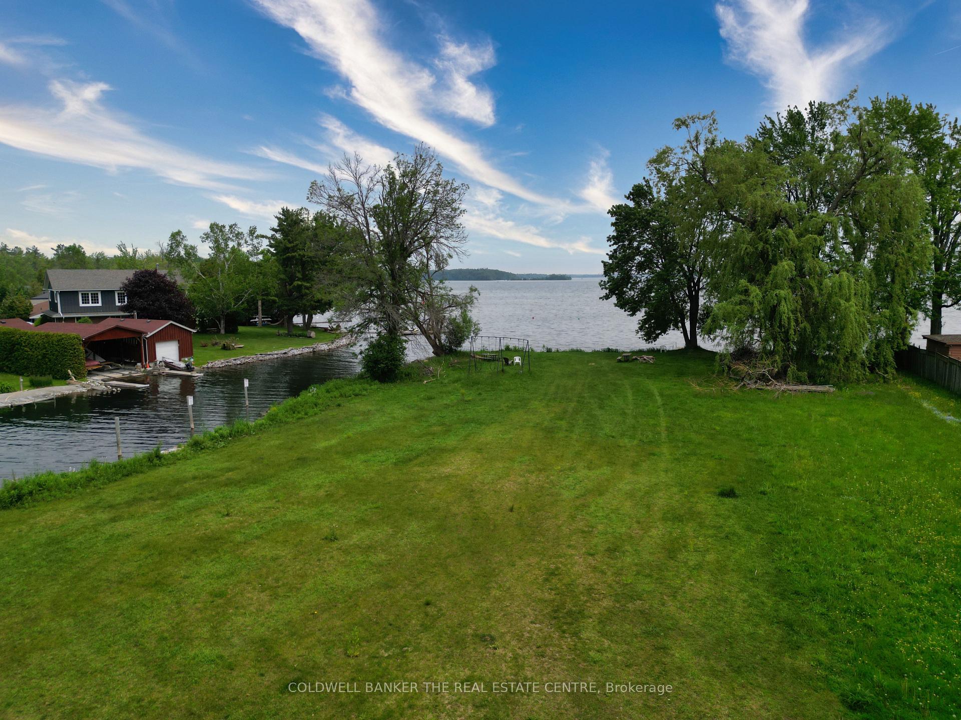 Photo 33 of 14 Francis Road, Orillia — HOMEH
