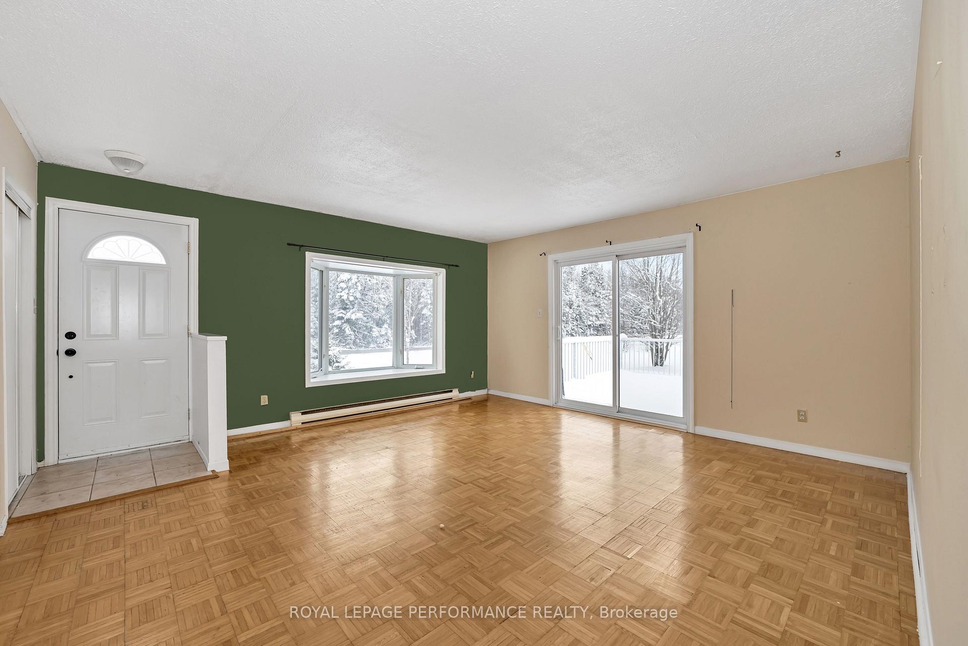 Photo 8 of 4413 Ruissellet Road, Ottawa, Sarsfield/Bearbrook — HOMEH