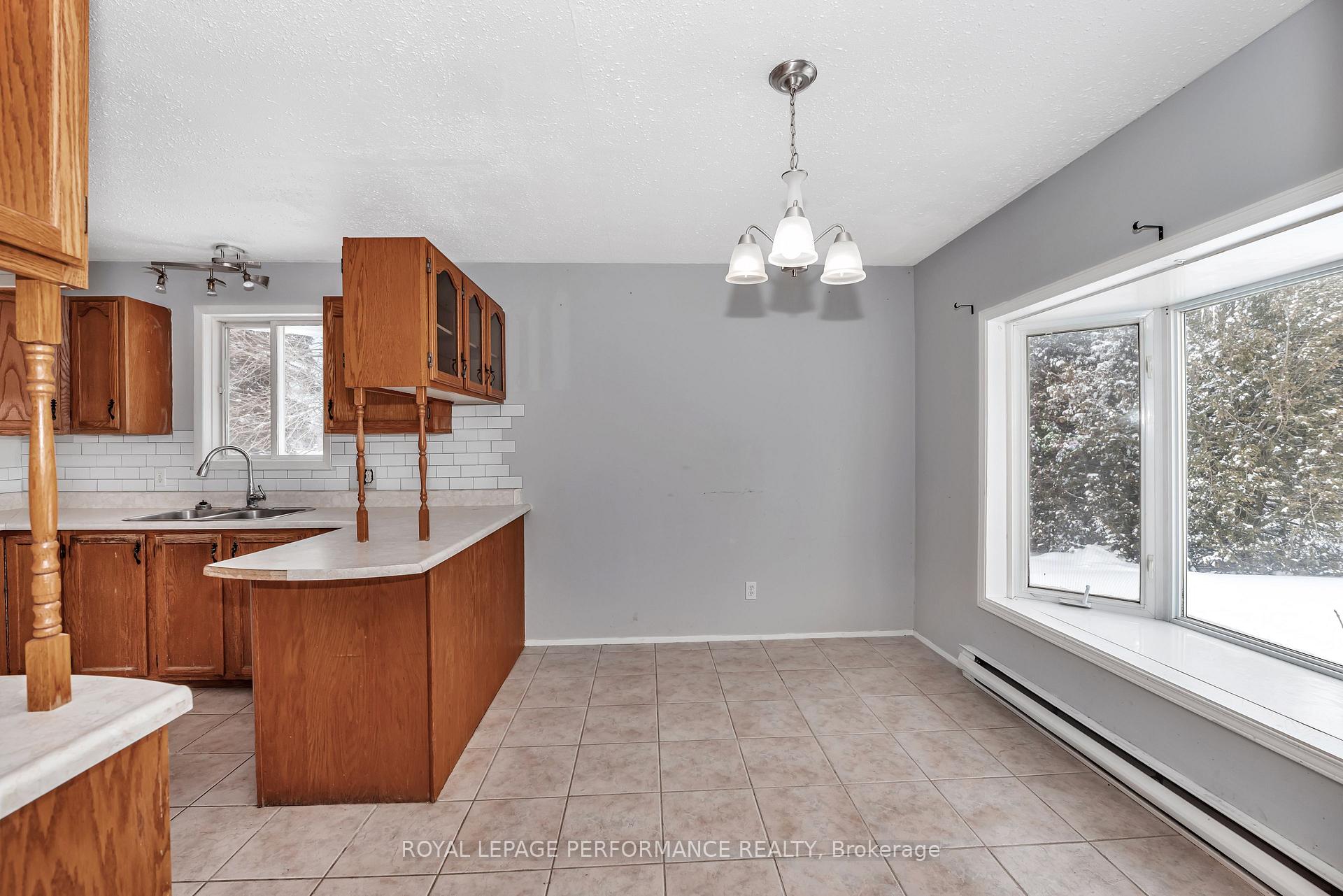 Photo 13 of 4413 Ruissellet Road, Ottawa, Sarsfield/Bearbrook — HOMEH