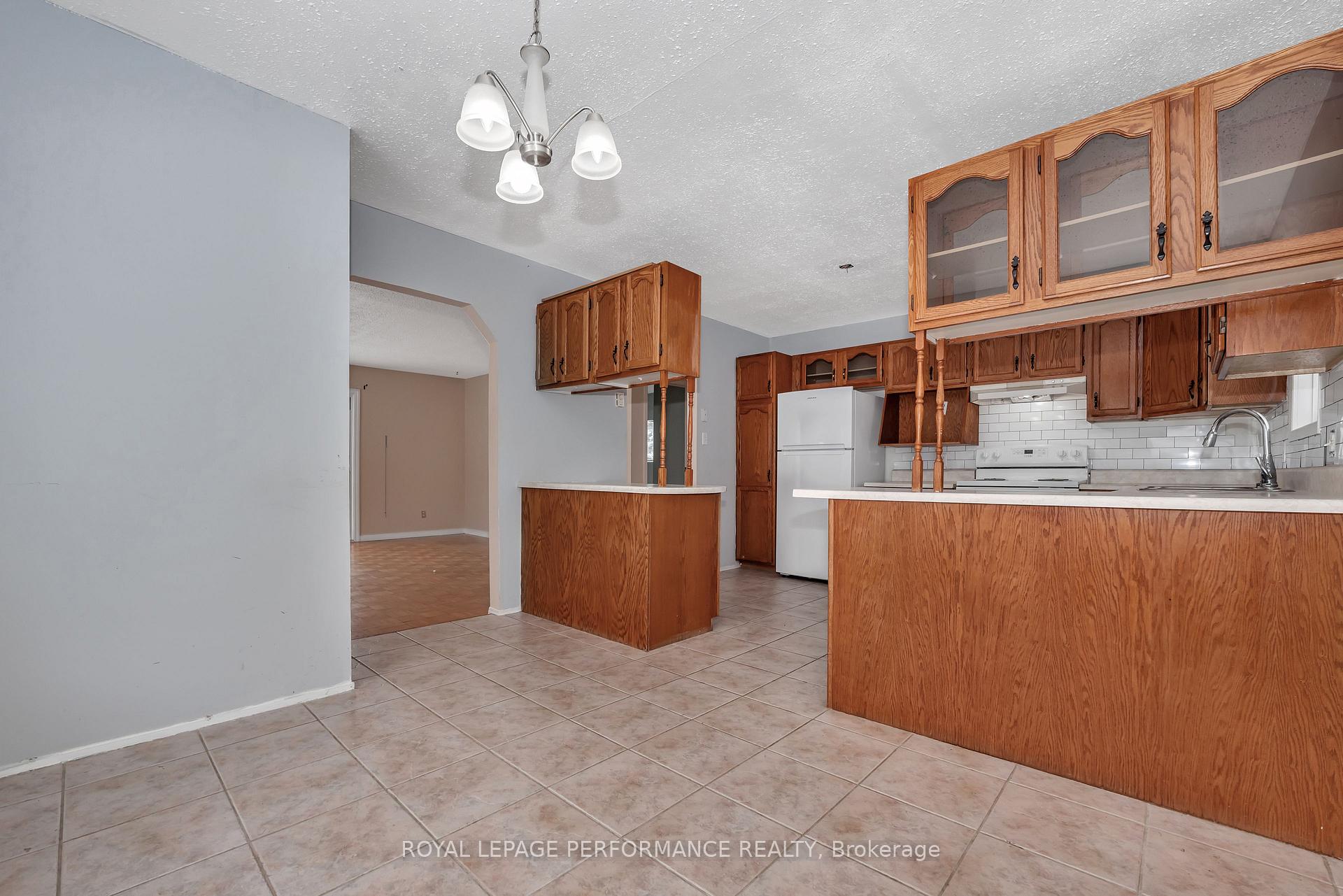 Photo 14 of 4413 Ruissellet Road, Ottawa, Sarsfield/Bearbrook — HOMEH