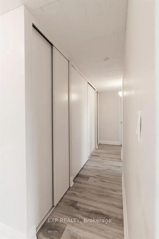 Photo 7 of Unit 8, 6287 O'neil Street, Niagara Falls, Stamford — HOMEH
