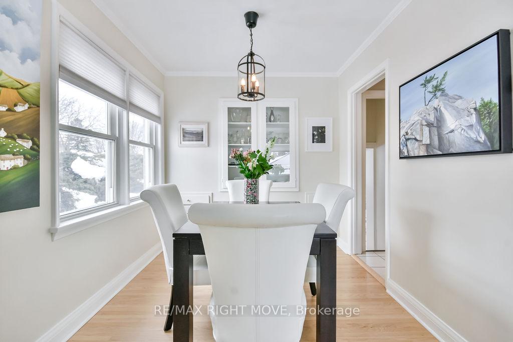 Photo 11 of 46 Dalton Crescent N, Orillia — HOMEH