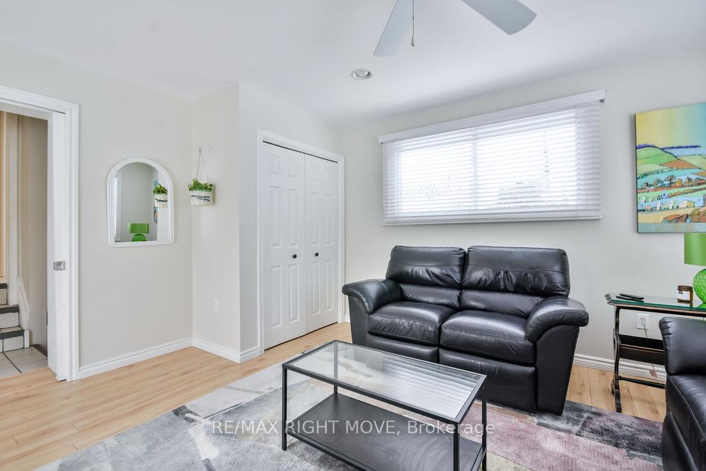 Photo 21 of 46 Dalton Crescent N, Orillia — HOMEH