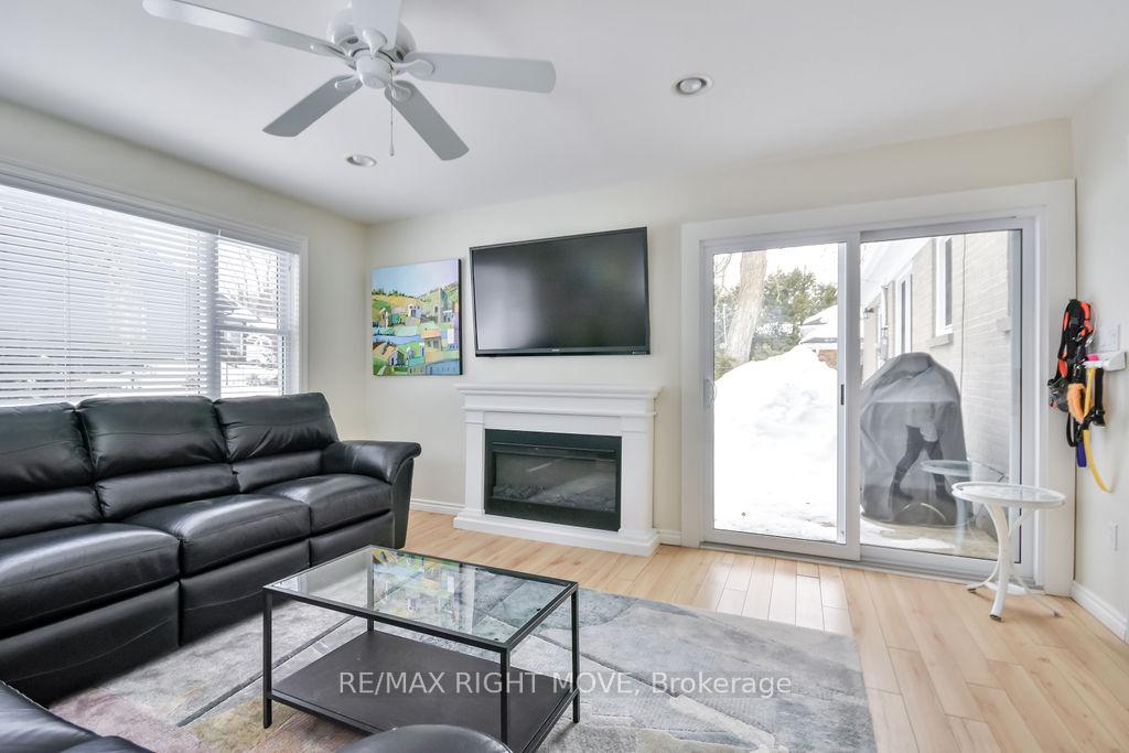 Photo 23 of 46 Dalton Crescent N, Orillia — HOMEH