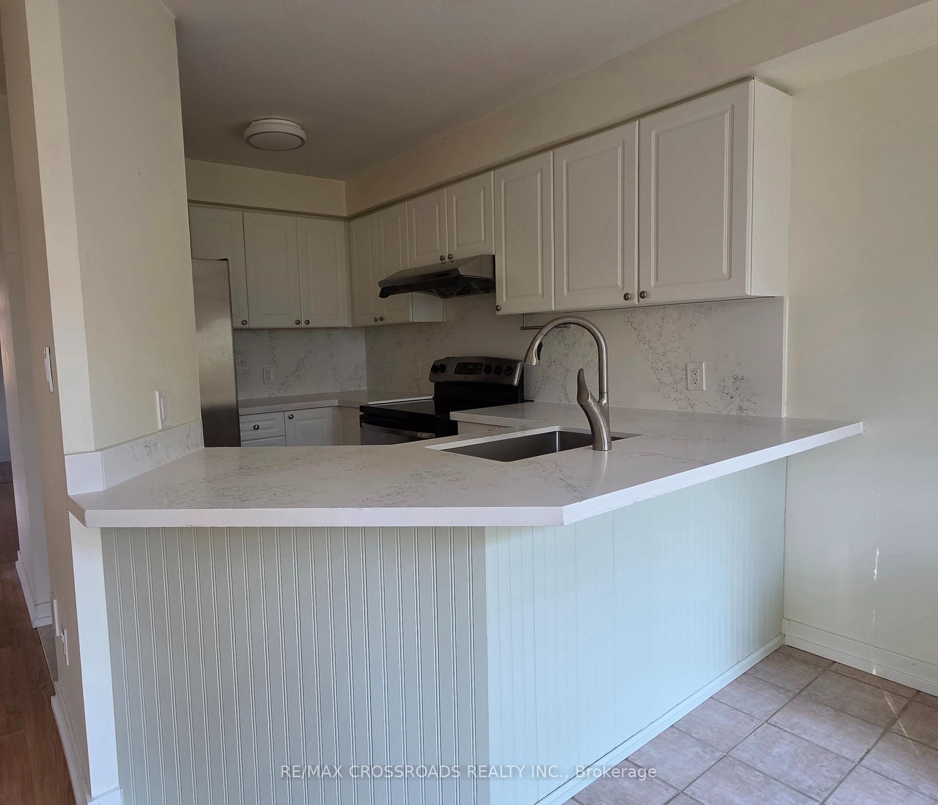 Photo 13 of 1725 Woodgate Trail, Oshawa, Samac — HOMEH