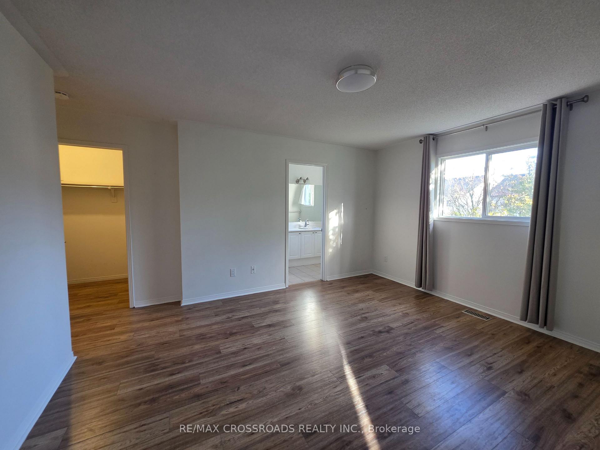 Photo 23 of 1725 Woodgate Trail, Oshawa, Samac — HOMEH