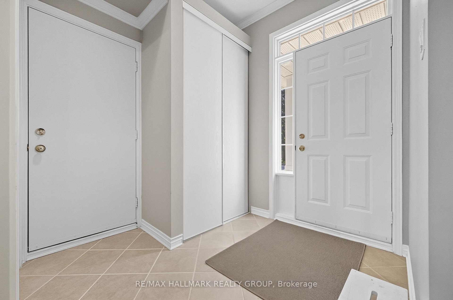 Photo 4 of 2357 Raintree Drive, Ottawa, Chapel Hill South - Orleans Village — HOMEH