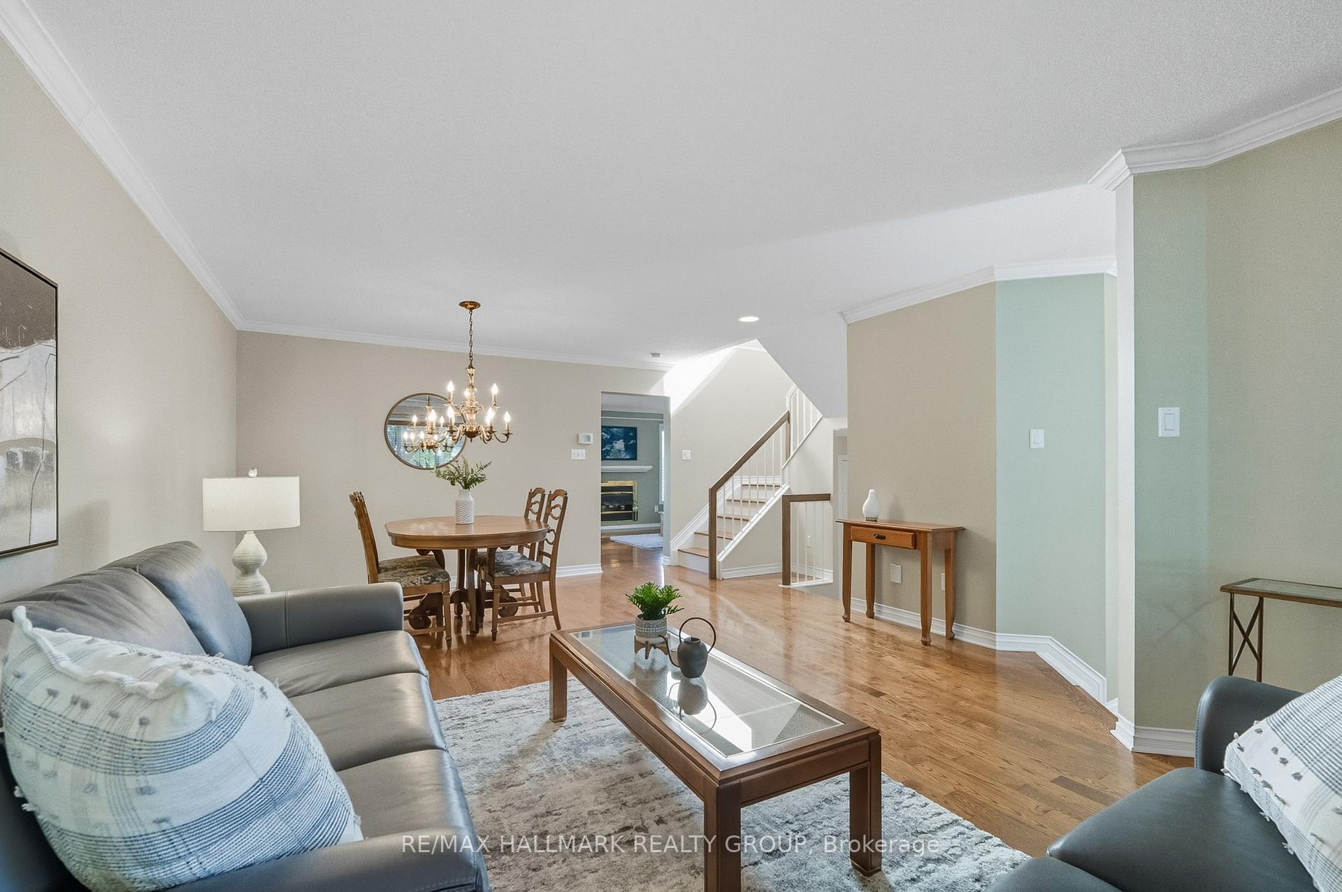 Photo 8 of 2357 Raintree Drive, Ottawa, Chapel Hill South - Orleans Village — HOMEH