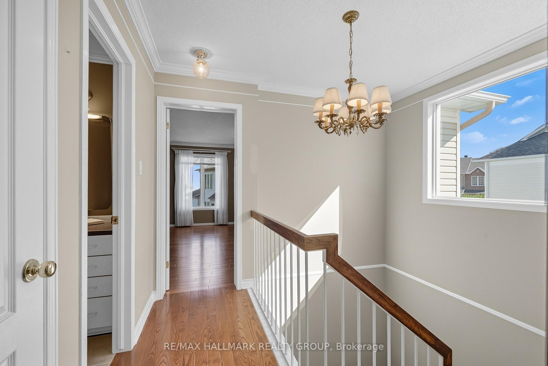 Photo 16 of 2357 Raintree Drive, Ottawa, Chapel Hill South - Orleans Village — HOMEH