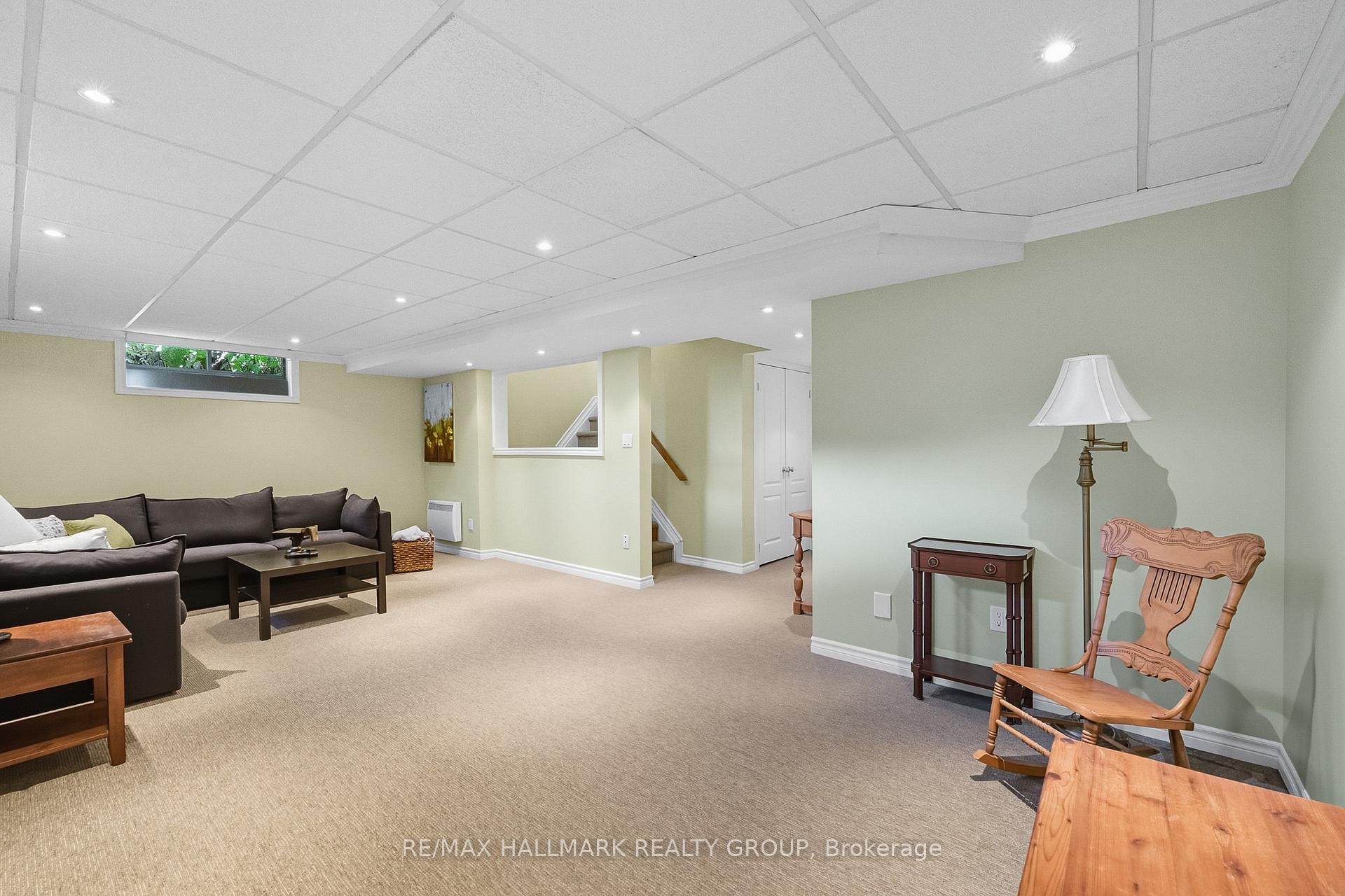 Photo 26 of 2357 Raintree Drive, Ottawa, Chapel Hill South - Orleans Village — HOMEH