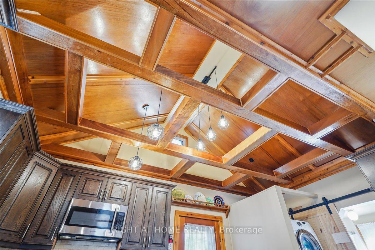 Photo 10 of 6311 Barker Street, Niagara Falls, Dorchester — HOMEH