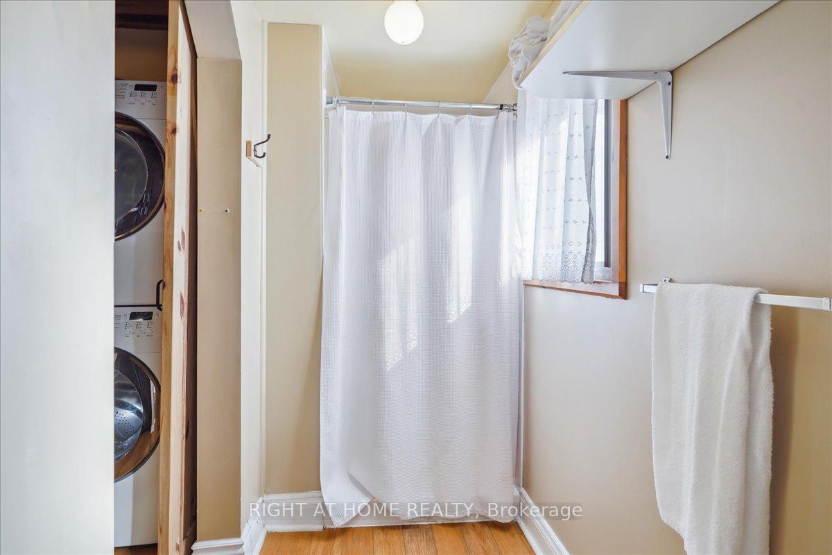 Photo 15 of 6311 Barker Street, Niagara Falls, Dorchester — HOMEH