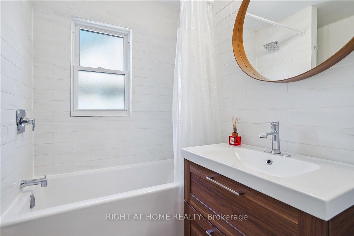 Photo 25 of 6311 Barker Street, Niagara Falls, Dorchester — HOMEH