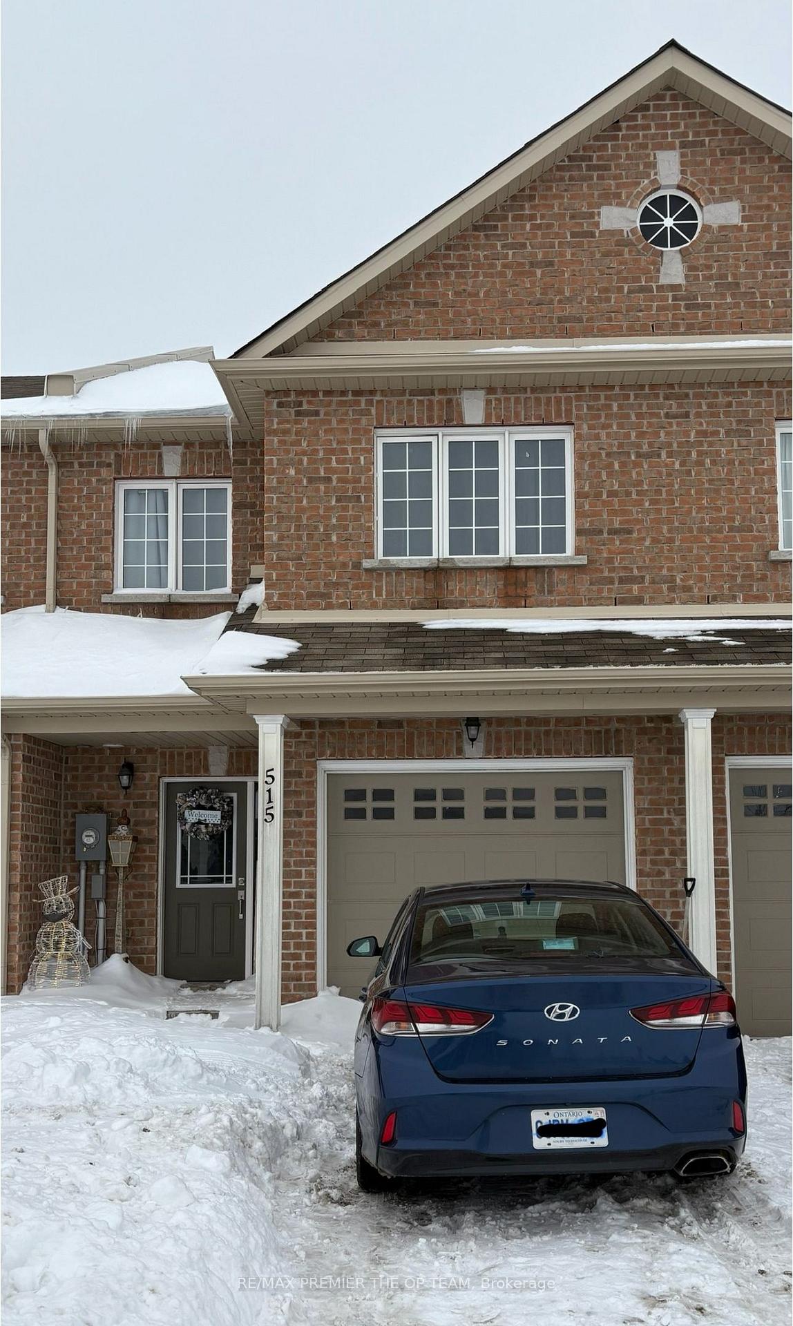 Front of 515 Erin Street W